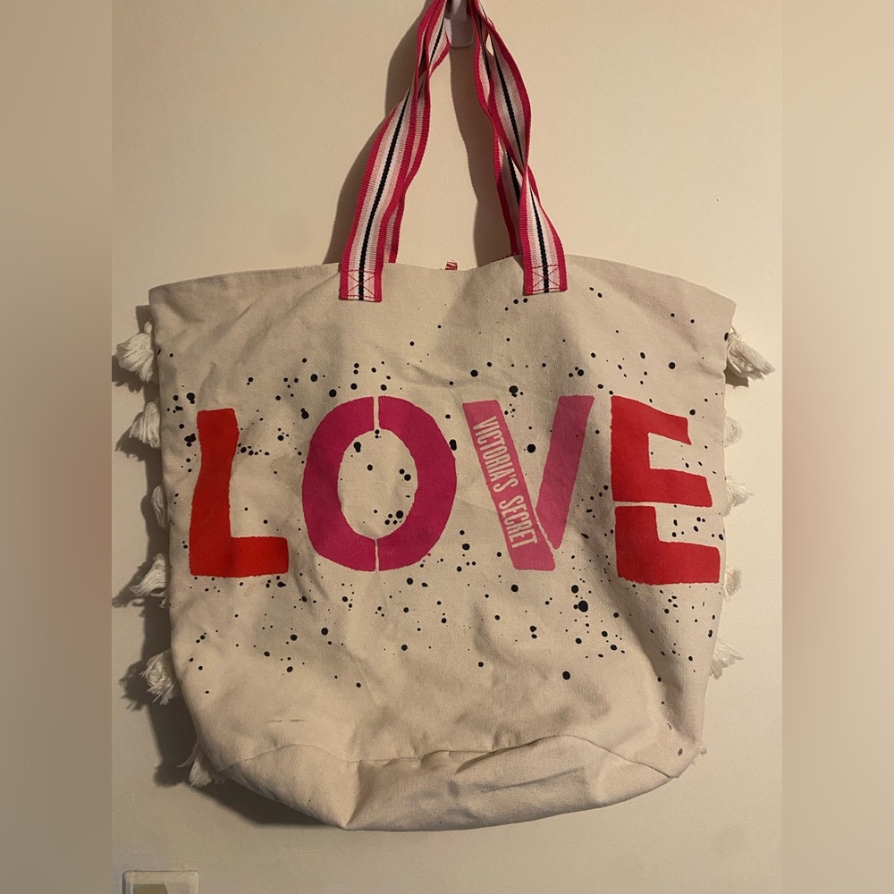 Victoria's secret "Love" tote bag pink, pompoms, beach, valentines